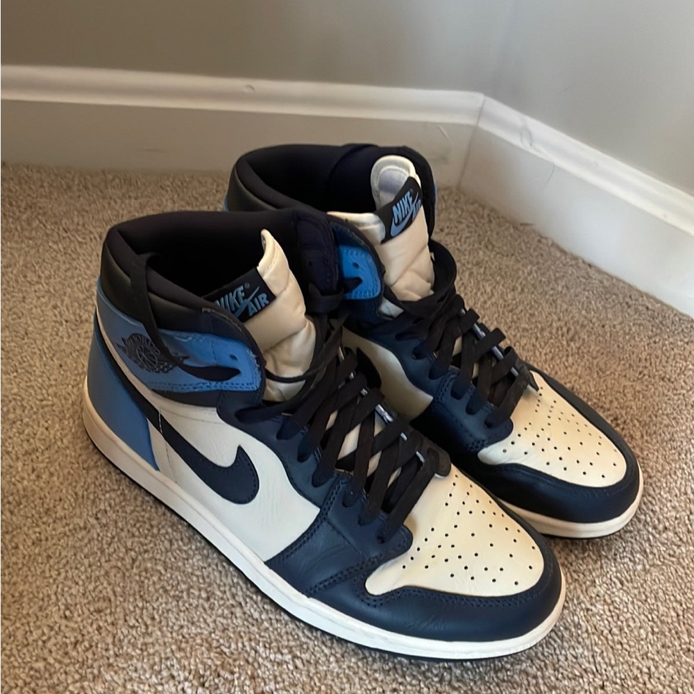 Nike Air Jordan 1 Obsidians